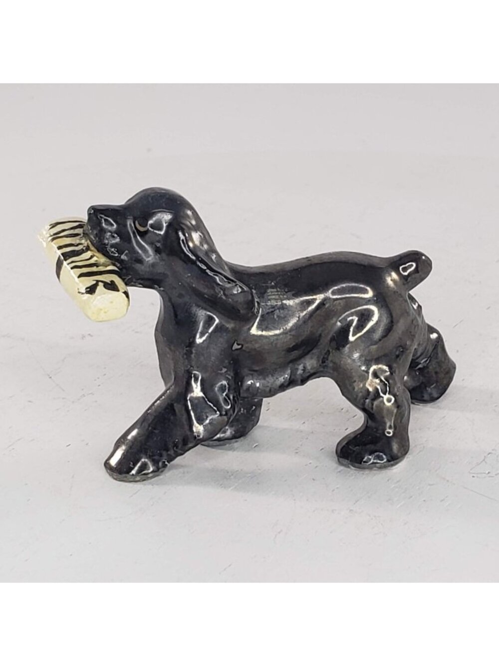 Hagen Renaker Cocker Spaniel Dog Figurine Newspaper Black *Repaired*